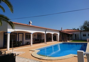 Apartment 70 m² with large garden and pool near Lagos-Algarve