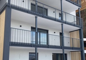 Apartment "Alpenglow Aurelia" with Mountain View, Private Terrace & Wi-Fi