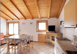 Apartment "Bait del Pont 50" with Mountain View, Wi-Fi & Garden