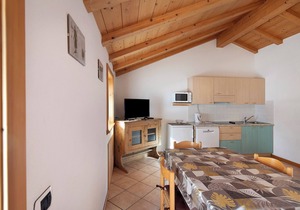 Apartment "Bait del Pont 50" with Mountain View, Wi-Fi & Garden