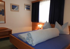 Apartment Bergfeld (SIX170) in Spiss-Samnaun - 4 persons, 1 bedrooms