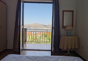 Apartment Biserka - 50 m from beach : A3(2+1) - Okrug Gornji, Island Ciovo, Croatia