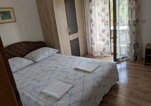 Apartment Biserka - 50 m from beach : A4(6) - Okrug Gornji, Island Ciovo, Croatia