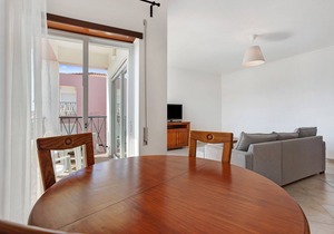 Apartment 'Cantinho da Sara I' with Sea View, Shared Pool, Garden & A/C