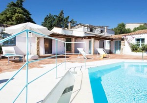 Apartment 'Casa Il Gelsomino San Pantaleo' with Shared Pool, Wi-Fi and Air Conditioning