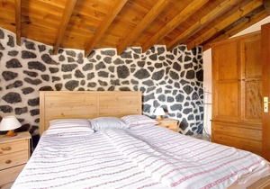 Apartment Casa Verde 4 with Sea & Mountain View, Pool, Wi-Fi, Garden & Terrace