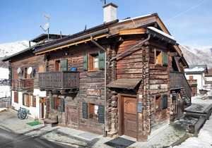 Apartment Chalet Maffins 1 near Ski Lifts with Mountain View