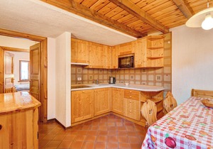 Apartment 'Chalet Meridiana Appartamento 9' with Mountain View