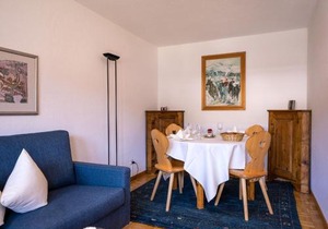 Apartment Chesa Palüdin 8 - Celerina by Interhome