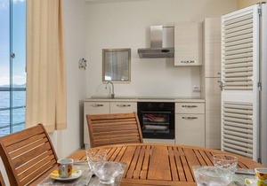 Apartment Cormorani - Appartamento 9 with Sea View, Balcony & Wi-Fi