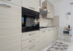 Apartment "Cormorani - 7" Near the Beach with Wi-Fi, A/C, Terrace & Garden