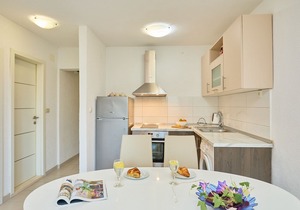Apartment D&L - Two Bedroom Apartment, Sleeps 3