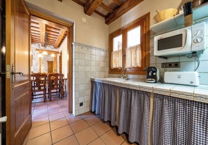 Apartment 'El Clos 2' with Balcony and Wi-Fi