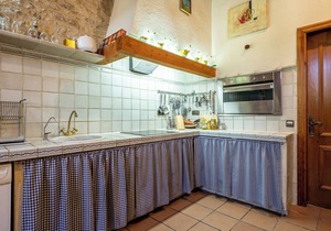 Apartment 'El Clos 2' with Balcony and Wi-Fi