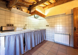 Apartment 'El Clos 3' with Mountain View, Private Terrace and Wi-Fi