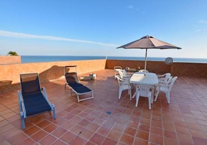 Apartment Els Pins Atico by Interhome