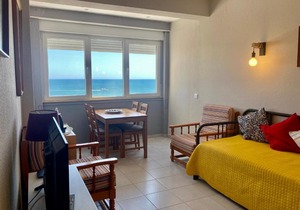 Apartment Facing The Sea