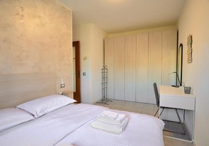Apartment Forum III