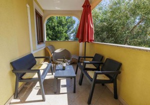 Apartment Gabi - MDN152 by Interhome
