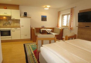 Apartment Hof am Schönbach-3 by Interhome