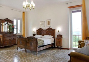 Apartment in Casale with Panoramic Vineyard Views