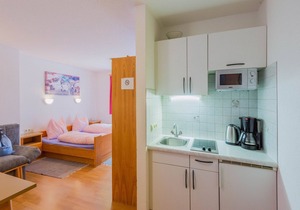 Apartment in Huben near Ski Slopes