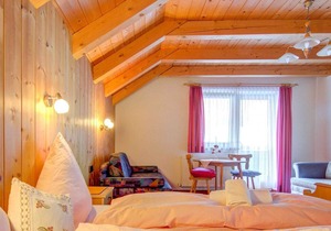 apartment in Längenfeld with ski storage