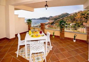 Apartment in Letojanni