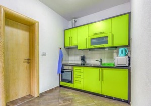 Apartment in Pirovac with terrace, air conditioning, WiFi (4925-3)