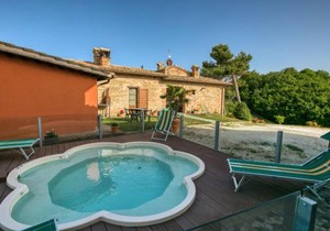Apartment in Sant'Angelo near Medieval Town
