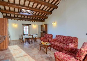 Apartment in Sant'Angelo near Medieval Town