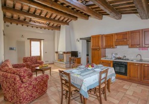 Apartment in Sant'Angelo near Medieval Town