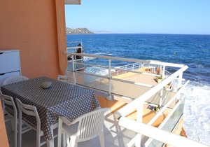 Apartment in the sea
