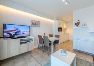 Apartment Isabelle with parking and shared pool by Interhome
