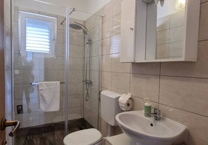 Apartment Ivano - 20 m from Sea: A4(2) - Cove Osibova (Milna), Island Brac, Croatia
