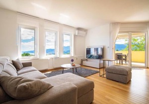 Apartment Kvarner house-2 by Interhome