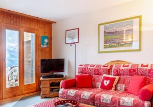 Apartment Les Crêtes 1-3 by Interhome
