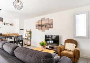 Apartment Les Patios de Flore-1 by Interhome