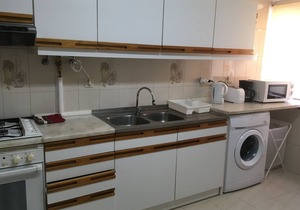 APARTMENT LISBON - REBOLEIRA (metro/train)