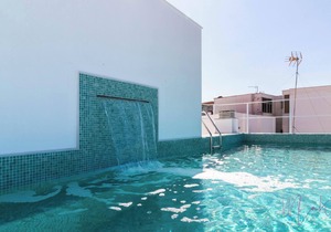 Apartment ‘Luxury Doña Bella 2C’ with Pool, Wi-Fi, A/C & Terraces