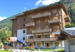 Apartment Planards Centre Chamonix foot of the Planards Slopes