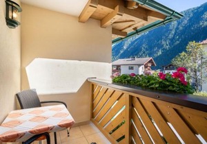 Apartment Rosa-2 by Interhome