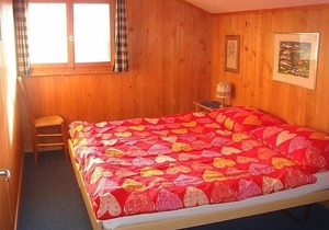 Apartment Schnäggedanz, Chalet in Zweisimmen - 5 persons, 3 bedrooms