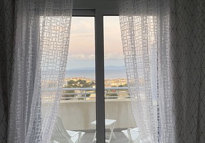 Apartment T2 L'île-Rousse Sea view Corsica Balagne