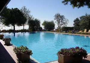 Apartment- Type A6 - Two Bedroom Apartment, Sleeps 6