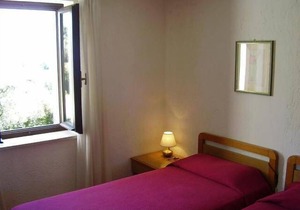 Apartment- Type C - One Bedroom Apartment, Sleeps 4