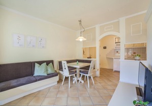 Apartment "Wanda 1" with Wi-Fi, Balcony & Community Pool; Parking Available