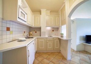 Apartment "Wanda 1" with Wi-Fi, Balcony & Community Pool; Parking Available