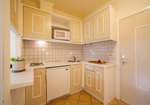 Apartment "Wanda 2" with Wi-Fi, Balcony & Shared Pool
