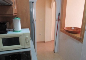 Apartment with comunity's pool, Ideally Located Between The Sea and City Center